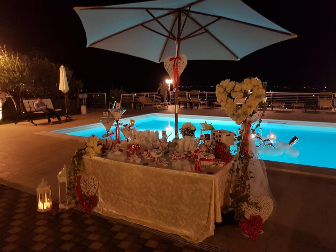 Hotel Ristorante Paradiso Albanella Exterior photo